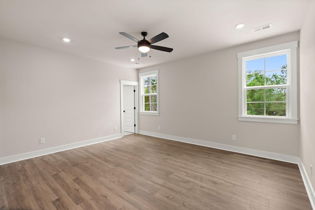1577 Periwinkle Dr, Mount Pleasant, SC 29466 - empty room featuring baseboards, ceiling fan, wood finished floors, and recessed lighting