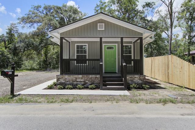 227 Grace St, Walterboro, SC 29488 - bungalow featuring a porch