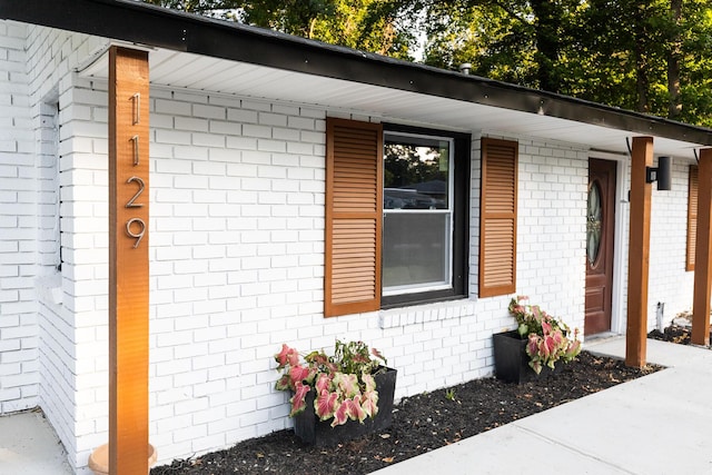 1129 Dickson Ave, Hanahan, SC 29410 - property entrance featuring brick siding