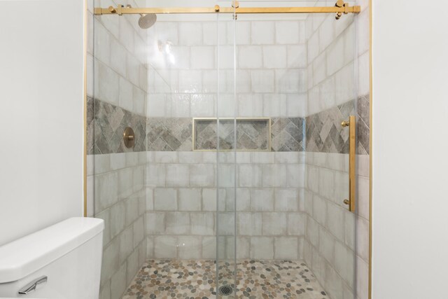 5950 Kelseys Mill Rd, Ravenel, SC 29470 - bathroom featuring a shower stall and toilet