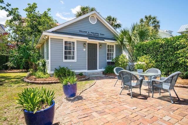 exterior space featuring outdoor dining space
