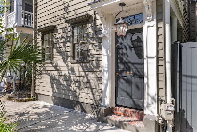 176 Smith St, Charleston, SC 29403 - entrance to property