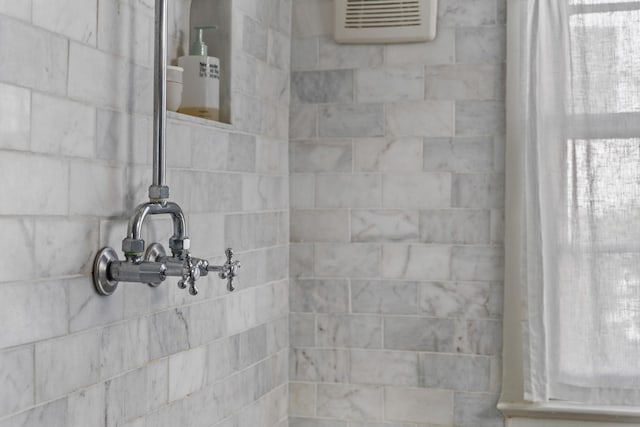 176 Smith St, Charleston, SC 29403 - bathroom view of tiled shower