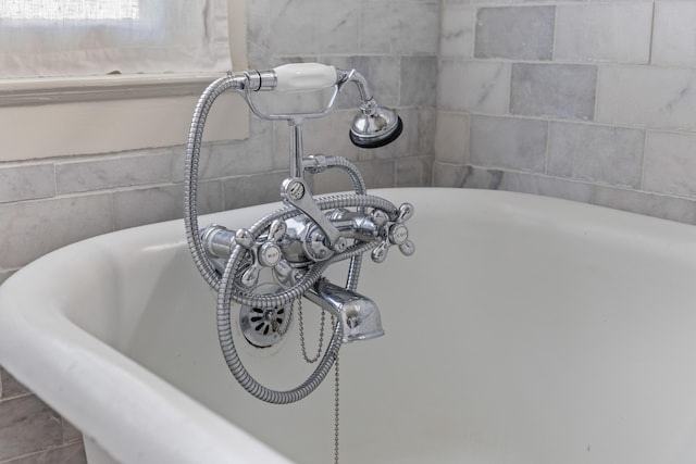 176 Smith St, Charleston, SC 29403 - bathroom view of a tub