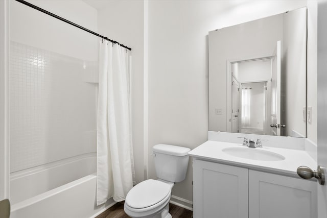 309 Sedona Dr, Summerville, SC 29486 - full bathroom featuring toilet, wood finished floors, vanity, and shower / tub combo