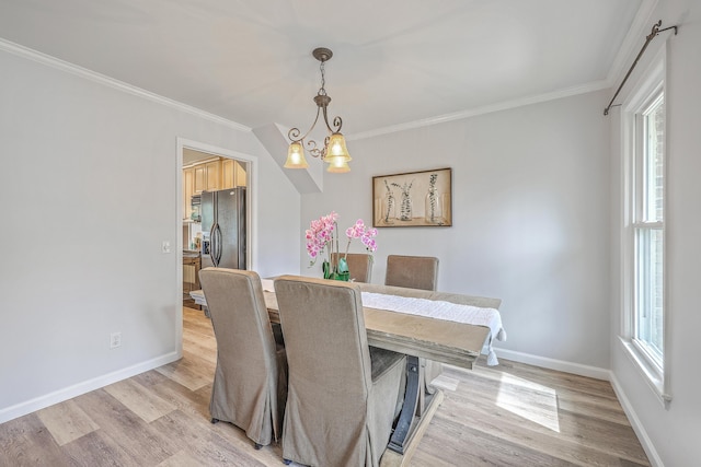 103 Laurens Ct, Summerville, SC 29485 - dining area with crown molding, baseboards, and light wood finished floors