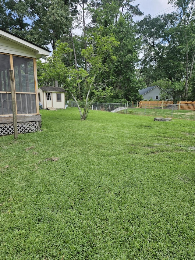 101 Brittany Ct, Summerville, SC 29485 - view of yard with a sunroom