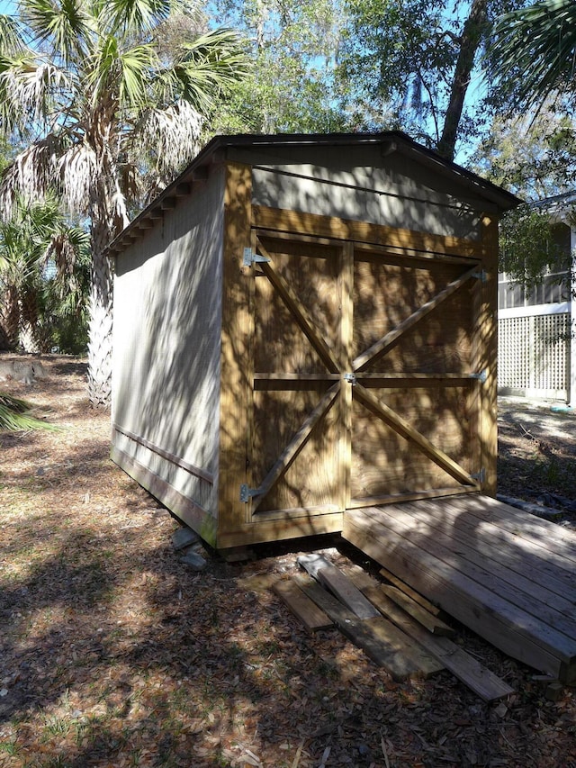 view of outdoor structure