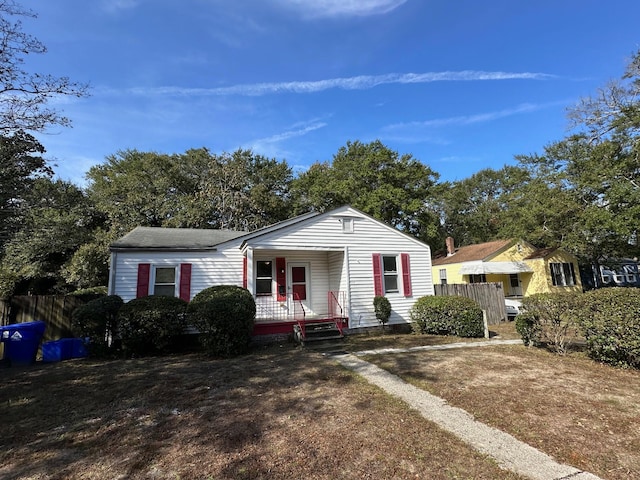 view of front of property featuring covered porch