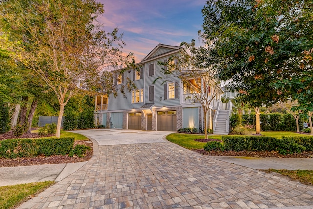 view of front of property featuring a garage