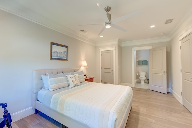 bedroom featuring ornamental molding, light hardwood / wood-style floors, and ceiling fan