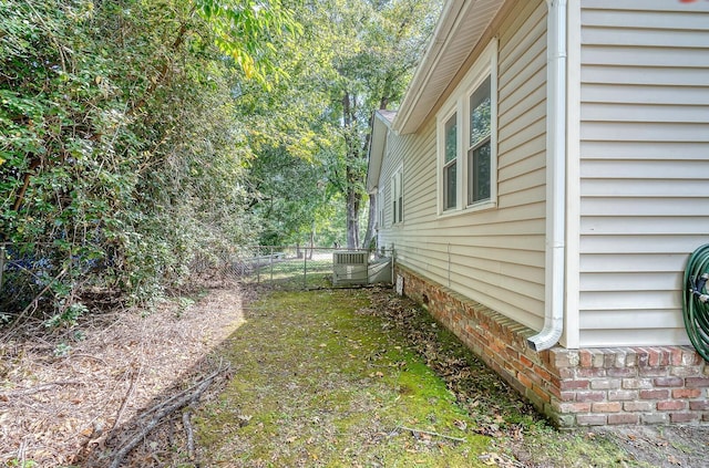 view of yard featuring cooling unit