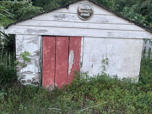 495 Majority Rd, Orangeburg, SC 29118 - view of outbuilding featuring an outdoor structure