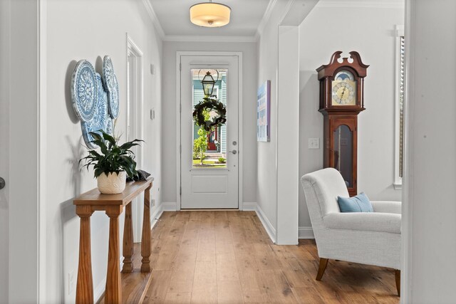 403 Cool Bend Ln, Summerville, SC 29486 - entrance foyer featuring light wood-style floors, baseboards, and crown molding