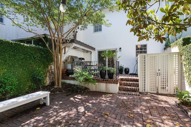 1661/2 Queen St, Charleston, SC 29401 - view of patio