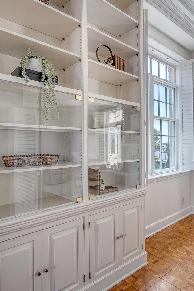 1 King Street 209 & 210, Charleston, SC 29401 - detailed view of baseboards