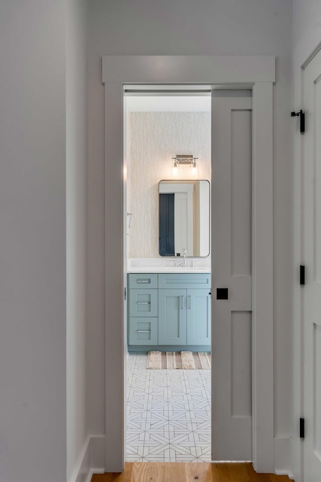 bathroom with vanity