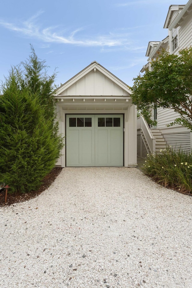 926 Pitt St, Mount Pleasant, SC 29464 - garage featuring driveway