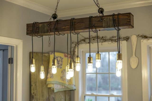 room details featuring ornamental molding