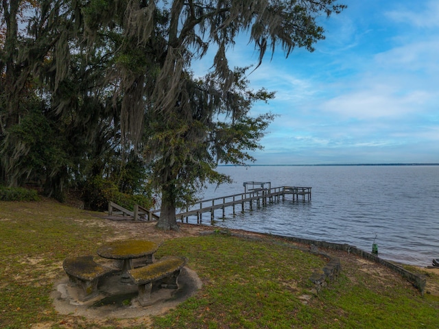 view of dock featuring a water view