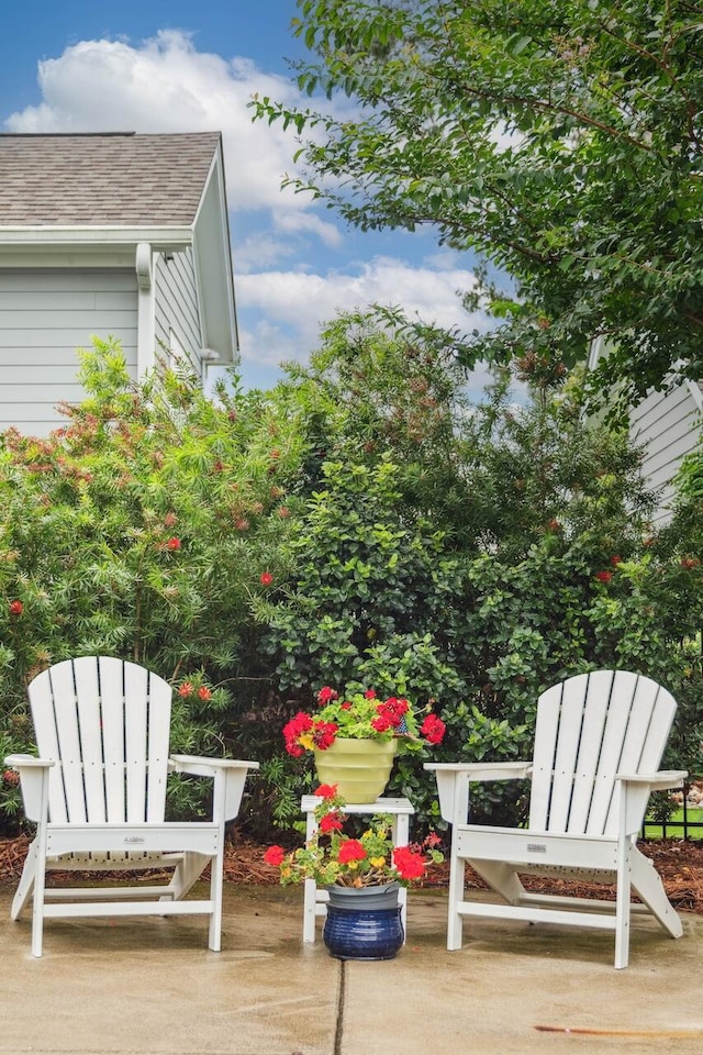 1903 Bolden Dr, Mount Pleasant, SC 29466 - deck with a patio