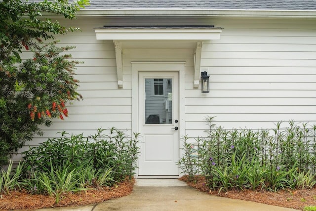 1903 Bolden Dr, Mount Pleasant, SC 29466 - doorway to property featuring a shingled roof