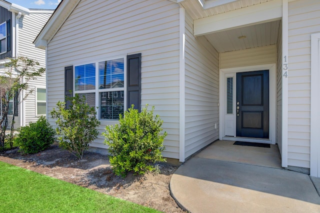 view of property entrance