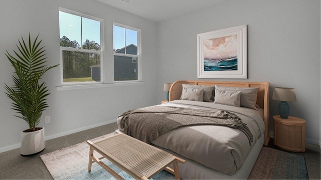 view of carpeted bedroom