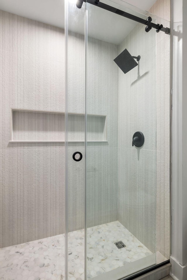 1019 Royalist Rd, Mount Pleasant, SC 29464 - full bathroom with a shower stall