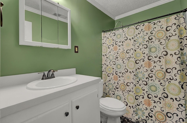 bathroom with curtained shower, crown molding, a textured ceiling, toilet, and vanity