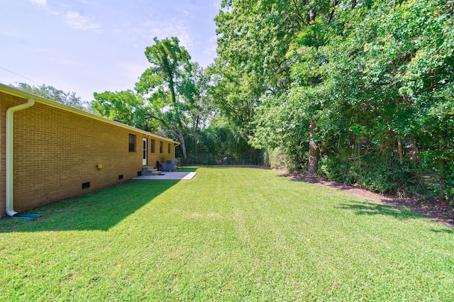 7 Plainfield Dr, Charleston, SC 29407 - view of green lawn with a patio