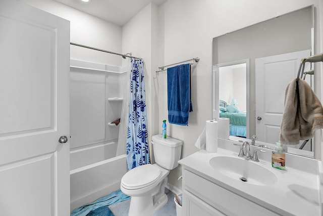 ensuite bathroom featuring ensuite bath, vanity, toilet, baseboards, and shower / bath combination with curtain