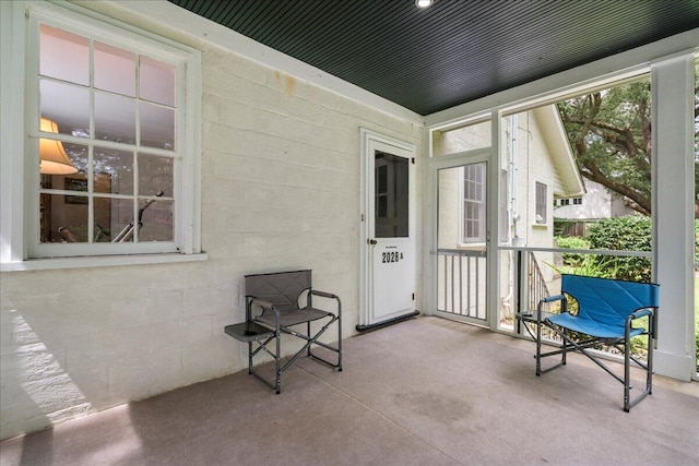 view of sunroom / solarium