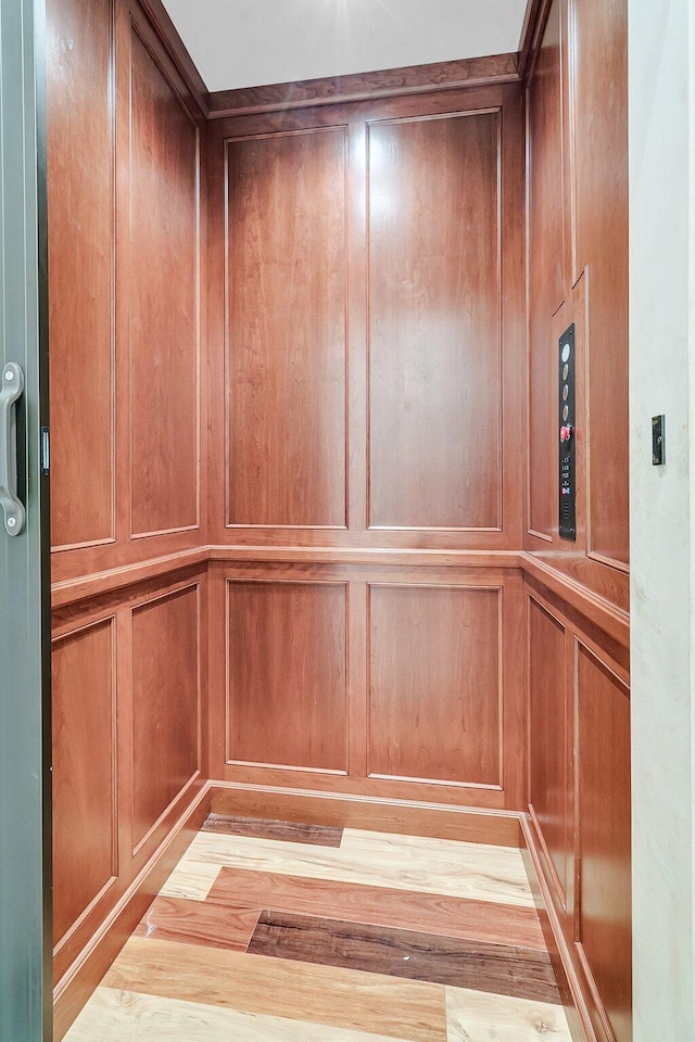 1720 Bowline Dr, Mount Pleasant, SC 29466 - view of elevator