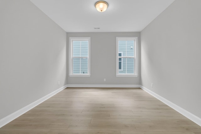 395 Wappoo Trace Ln, Summerville, SC 29486 - empty room featuring light wood-style floors and baseboards