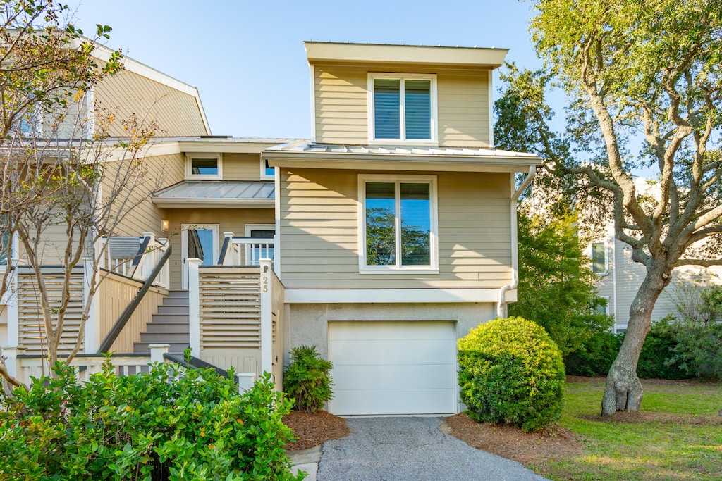 view of front of house with a garage