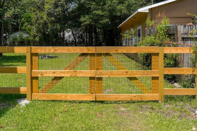 2608 Seymour Ave, North Charleston, SC 29405 - view of gate
