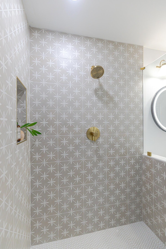 3385 Wayland Dr, Ladson, SC 29456 - bathroom featuring tiled shower