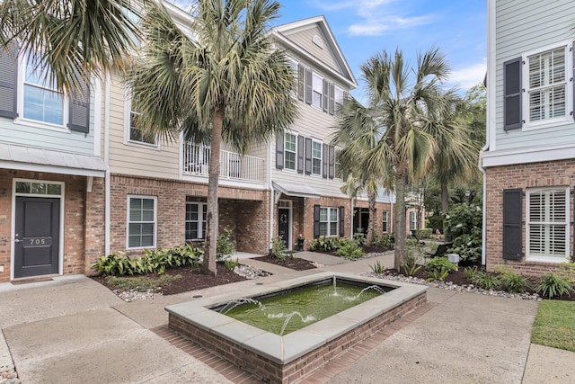 656 Coleman Blvd Unit 703, Mount Pleasant, SC 29464 - view of swimming pool
