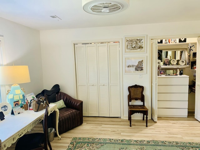 1202 Ventura Pl, Mount Pleasant, SC 29464 - living area with light wood finished floors and visible vents