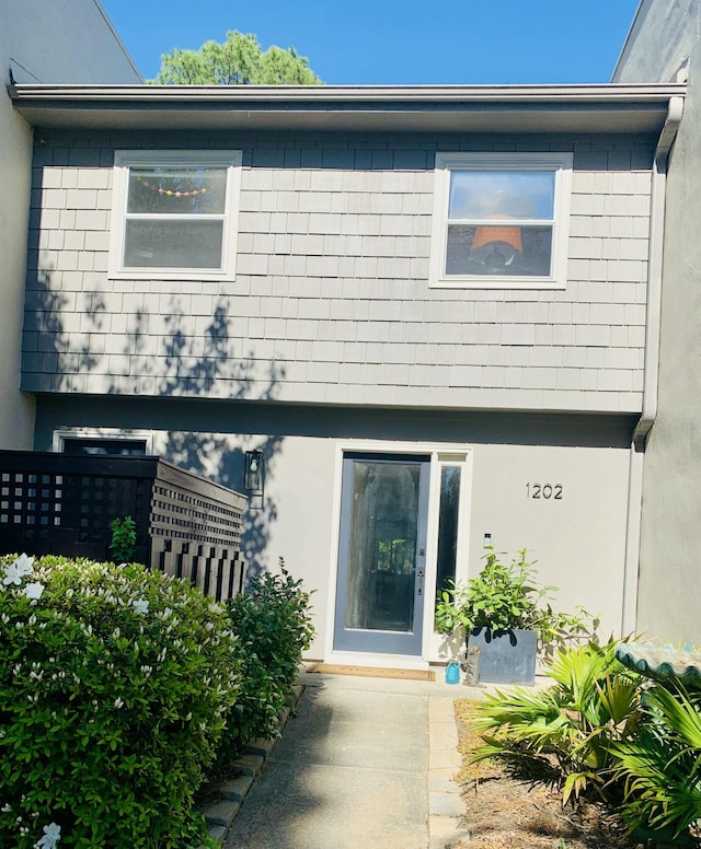 1202 Ventura Pl, Mount Pleasant, SC 29464 - exterior space featuring stucco siding