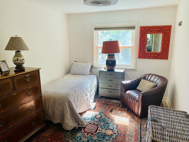 1202 Ventura Pl, Mount Pleasant, SC 29464 - bedroom featuring visible vents
