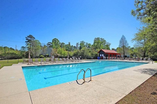 view of swimming pool featuring a patio