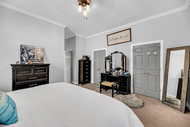 bedroom with ceiling fan, ornamental molding, and light carpet