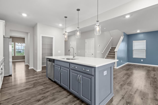 514 Purple Finch Rd, Summerville, SC 29486 - kitchen featuring a sink, appliances with stainless steel finishes, dark wood-type flooring, a center island with sink, and baseboards