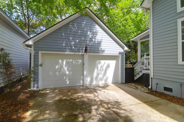 view of detached garage