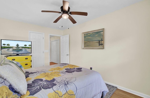104 Lancaster Ct, Goose Creek, SC 29445 - bedroom with wood finished floors and a ceiling fan