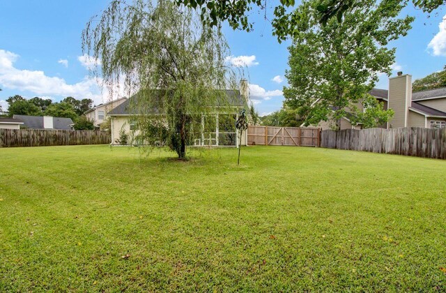 104 Lancaster Ct, Goose Creek, SC 29445 - view of fenced backyard