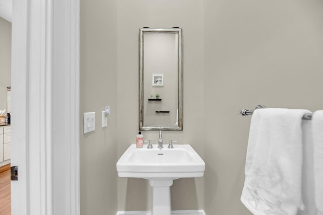 68 Vanderhorst St Unit A, Charleston, SC 29403 - bathroom with baseboards