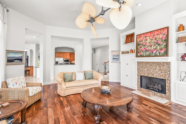 12 Port Tack, Hilton Head Island, SC 29928 - living room featuring wood finished floors, a fireplace, recessed lighting, and baseboards